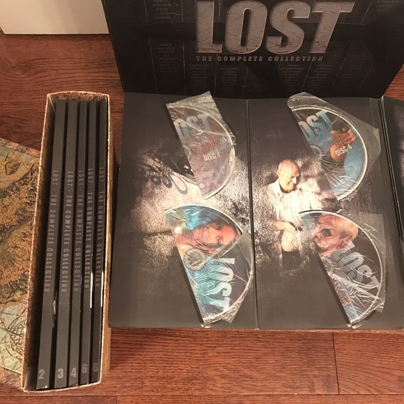 LOST: The Complete Collection - Picture 2 of 8